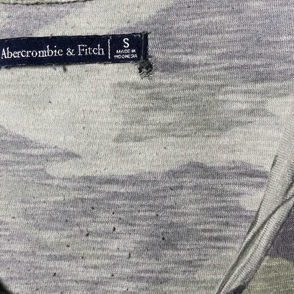 Camo Abercrombie Tee - Picture 2 of 2